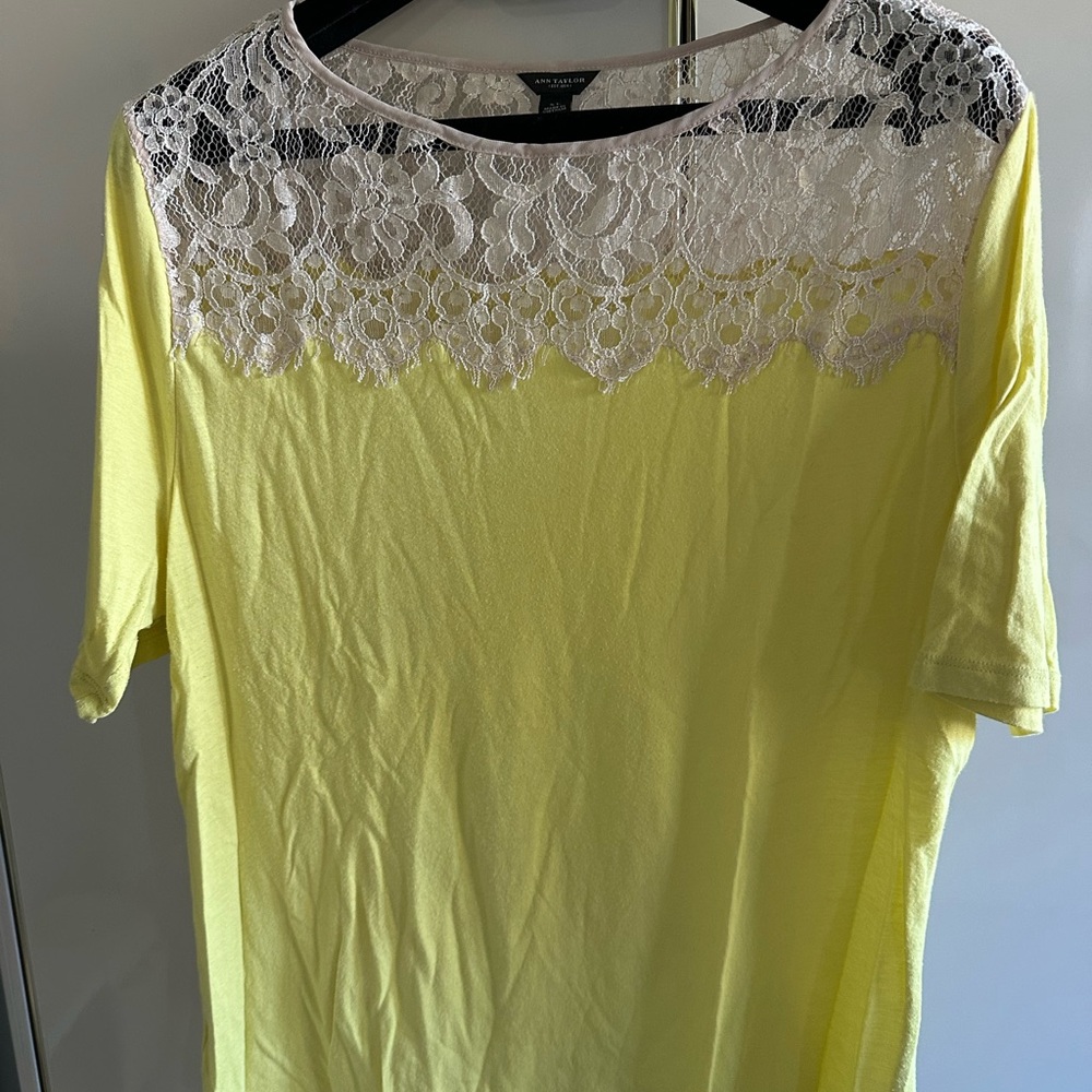 Ann Taylor Yellow Lace Accent Tee-XL